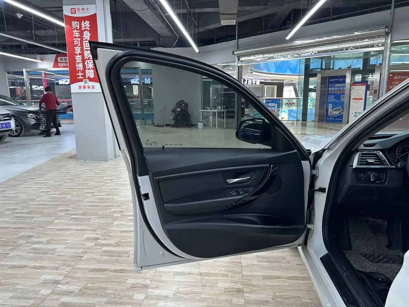 BMW 3 Series 2017 320Li Fashion фото 9