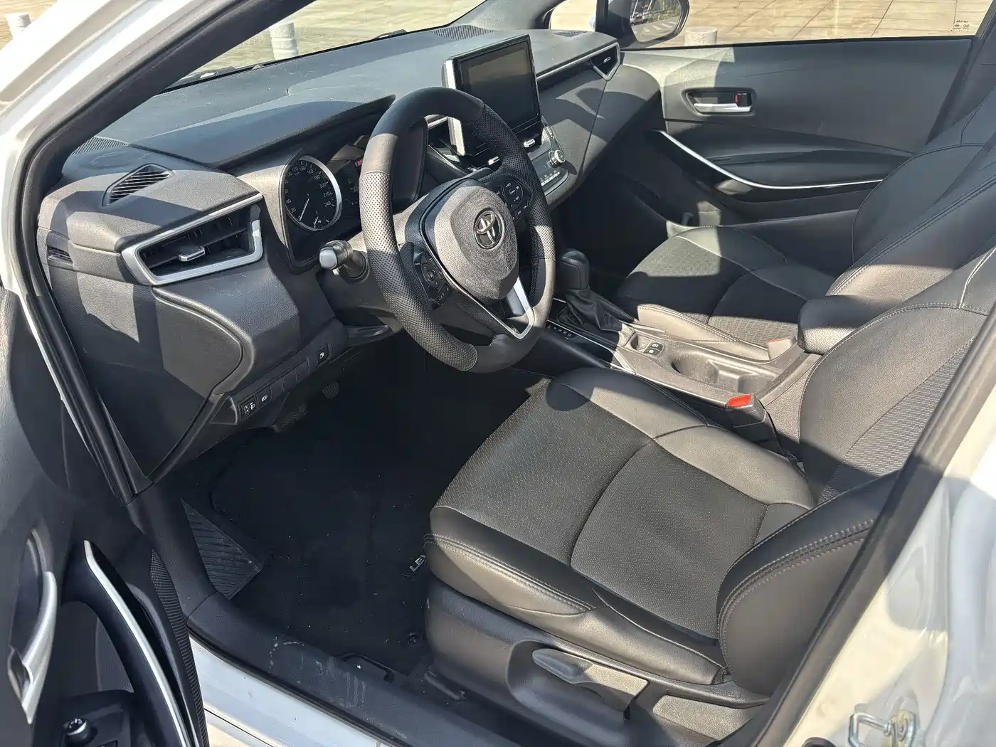 Toyota Levin 2022 Dual Engine 1.8H E-CVT Luxury Edition фото 9
