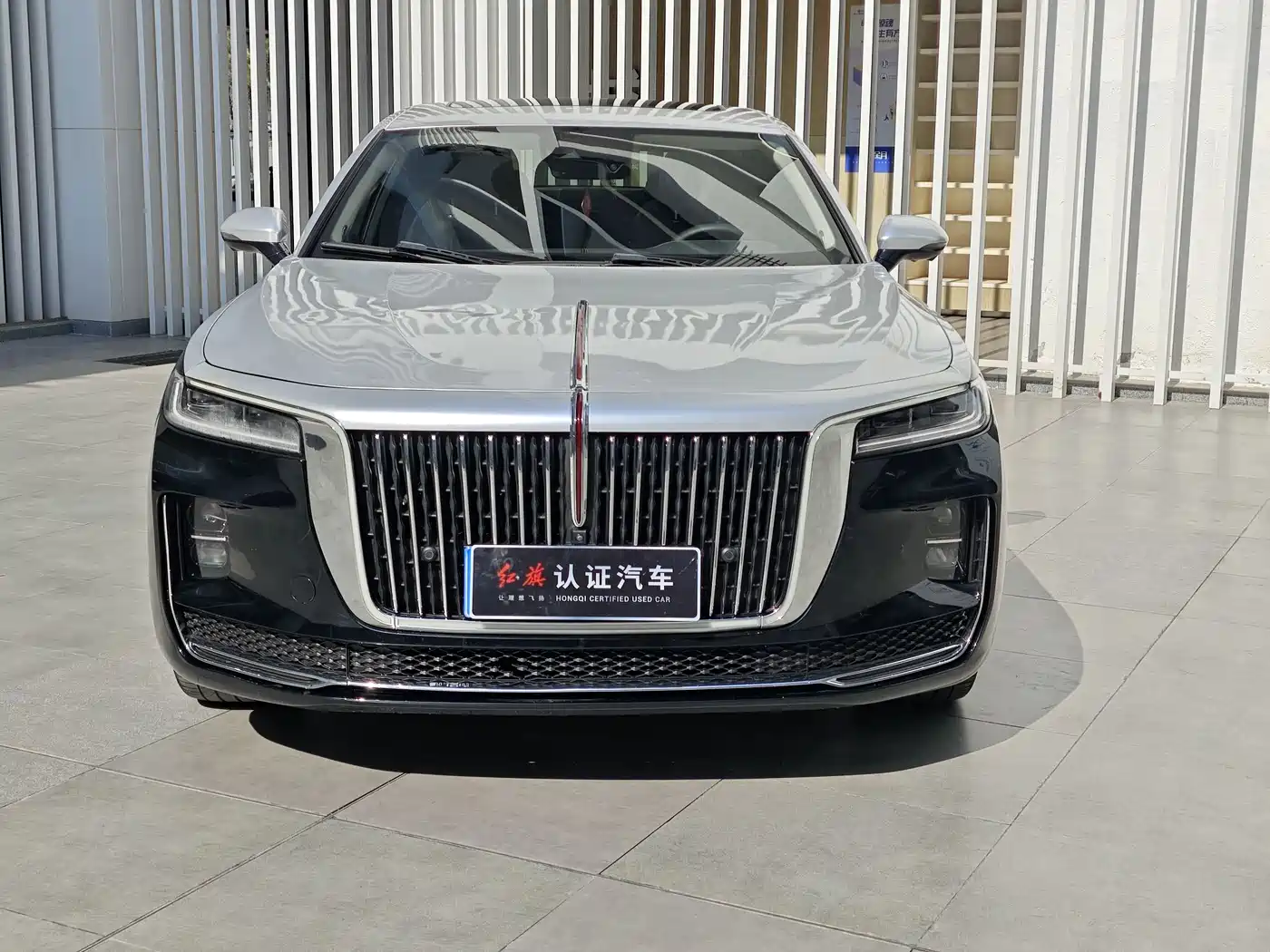 Hongqi H9 2020 2.0T Smart Connection Qi Xiang Edition фото 2