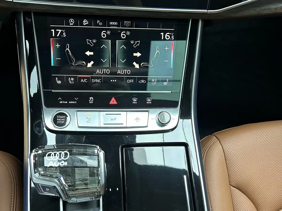 Audi Q7 2021 55 TFSI quattro S line Sport фото 23