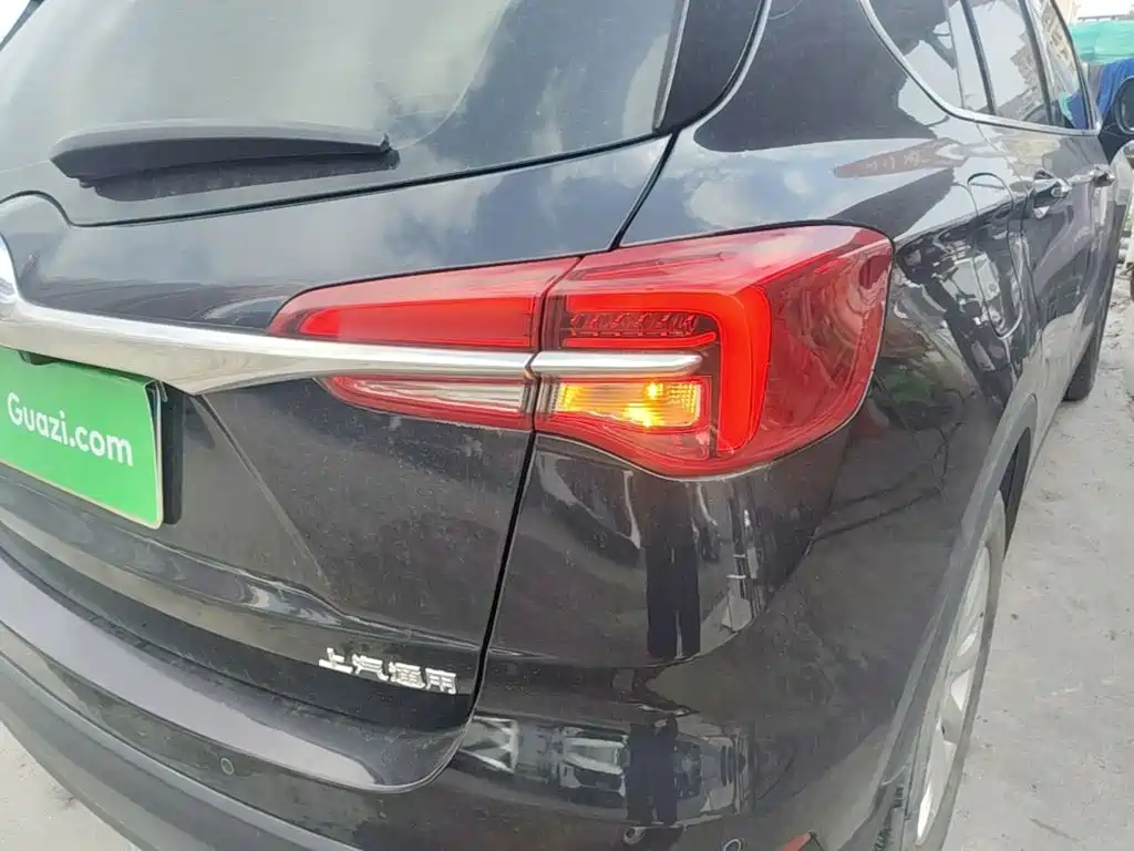 Photo 8 - Buick Envision Plus