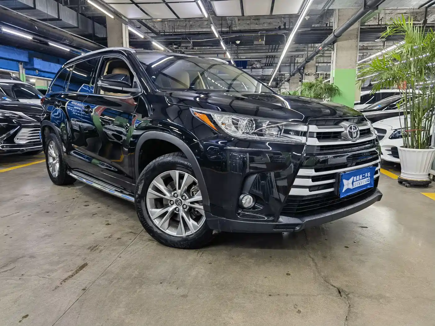 Toyota Highlander 2018 2.0T 4WD Elite 7-seater (China V) фото 3