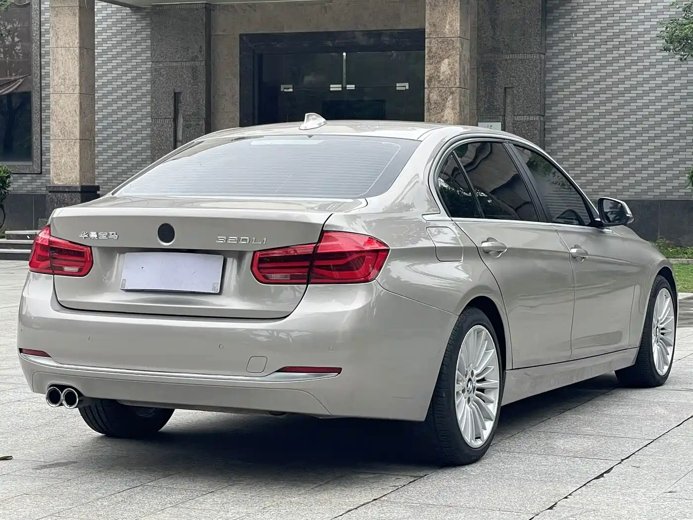 BMW 3 Series 2018 320Li Fashion Style фото 12