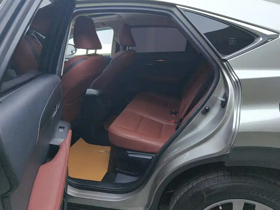 Lexus NX 2015 200t AWD F Sport фото 11