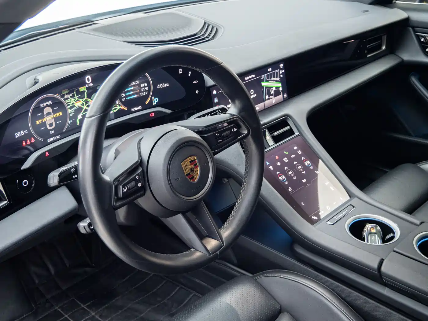 Porsche Taycan 2019 Taycan 4S фото 16