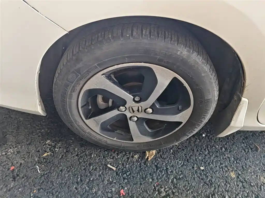 Honda Greiz 2018 2016 1.5L CVT Classic Edition