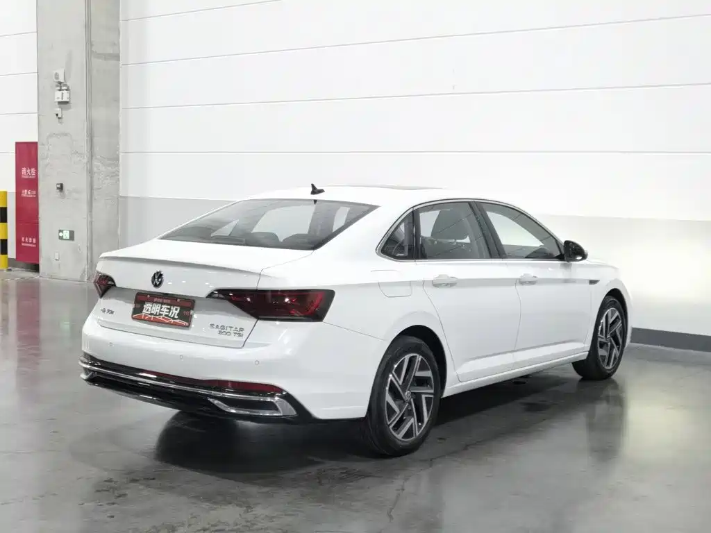 Фото 2 - Volkswagen Sagitar