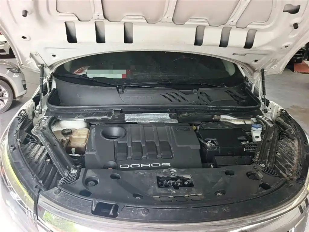 Qoros 5 2020 2019 1.6T Automatic Zhiyun Internet (AliOS) Premium Edition