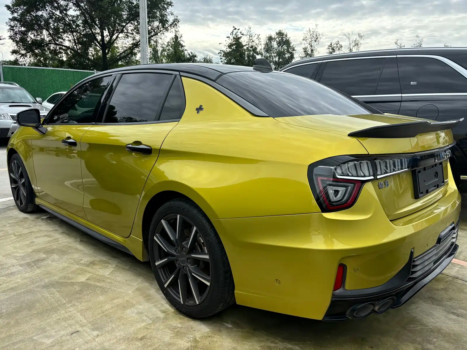 Фото 6 - Lynk & Co 03