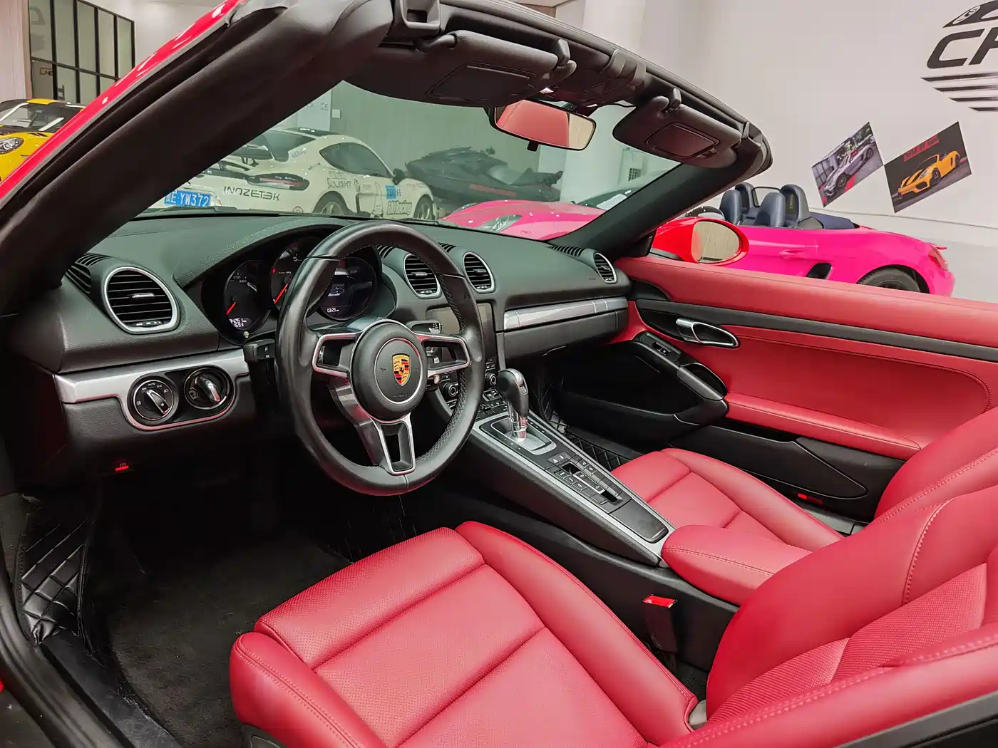 Porsche 718 2018 Boxster 2.0T фото 6