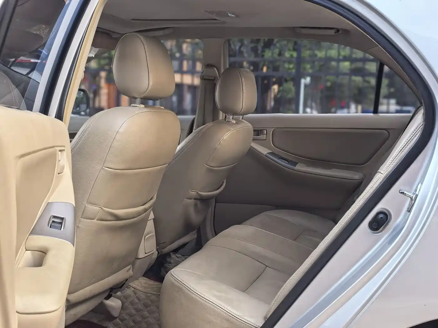Toyota Corolla 2013 1.6L Automatic Excellence Edition фото 6