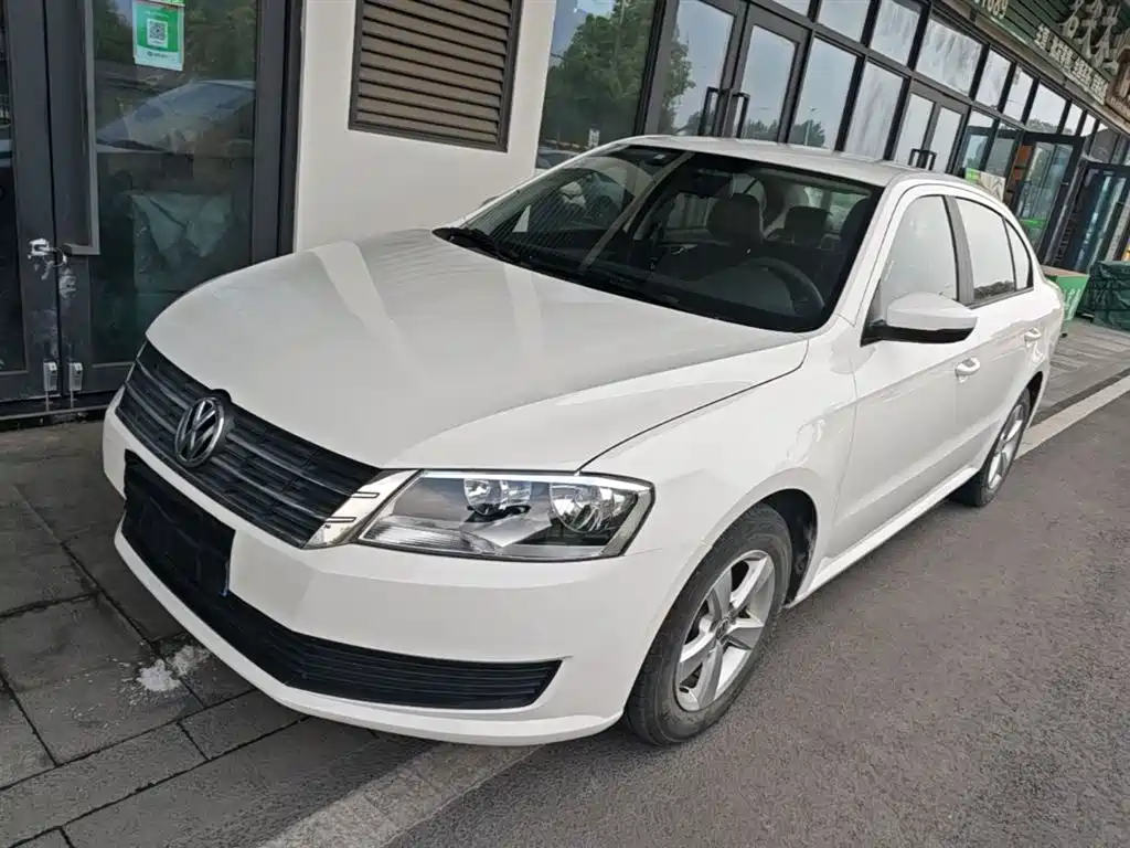 Volkswagen Lavida 2017 1.6L Automatic Comfort Edition фото 2