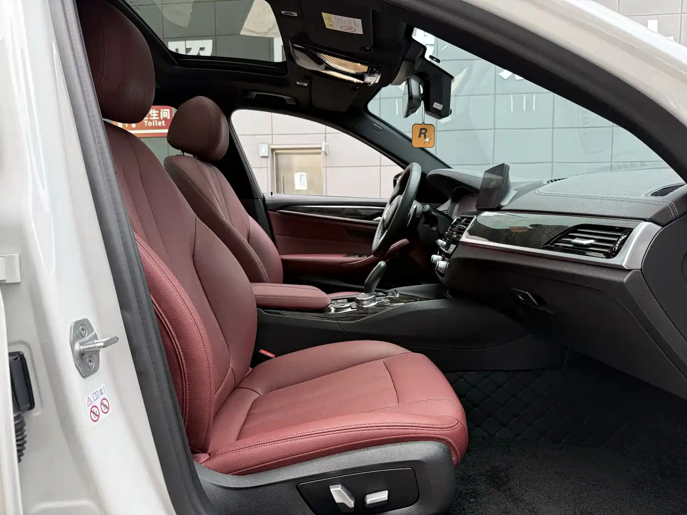 BMW 5 Series 2020 530Li Leading M Sport Package фото 12