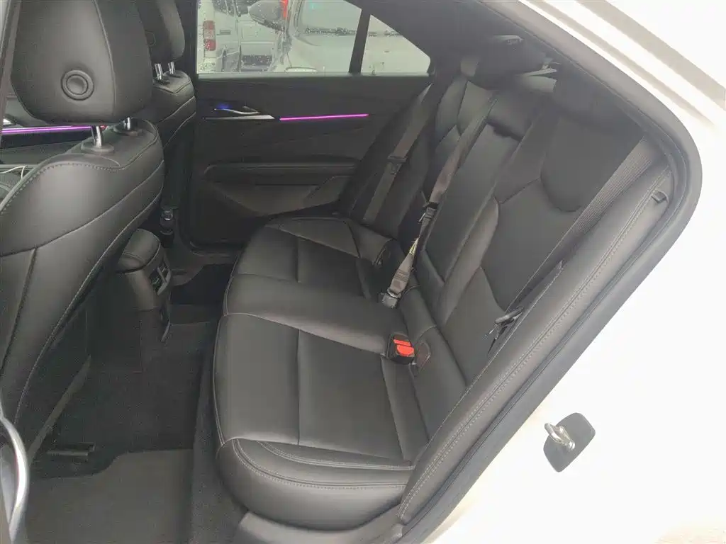 Cadillac CT4 2022 28T Fashion Style фото 14
