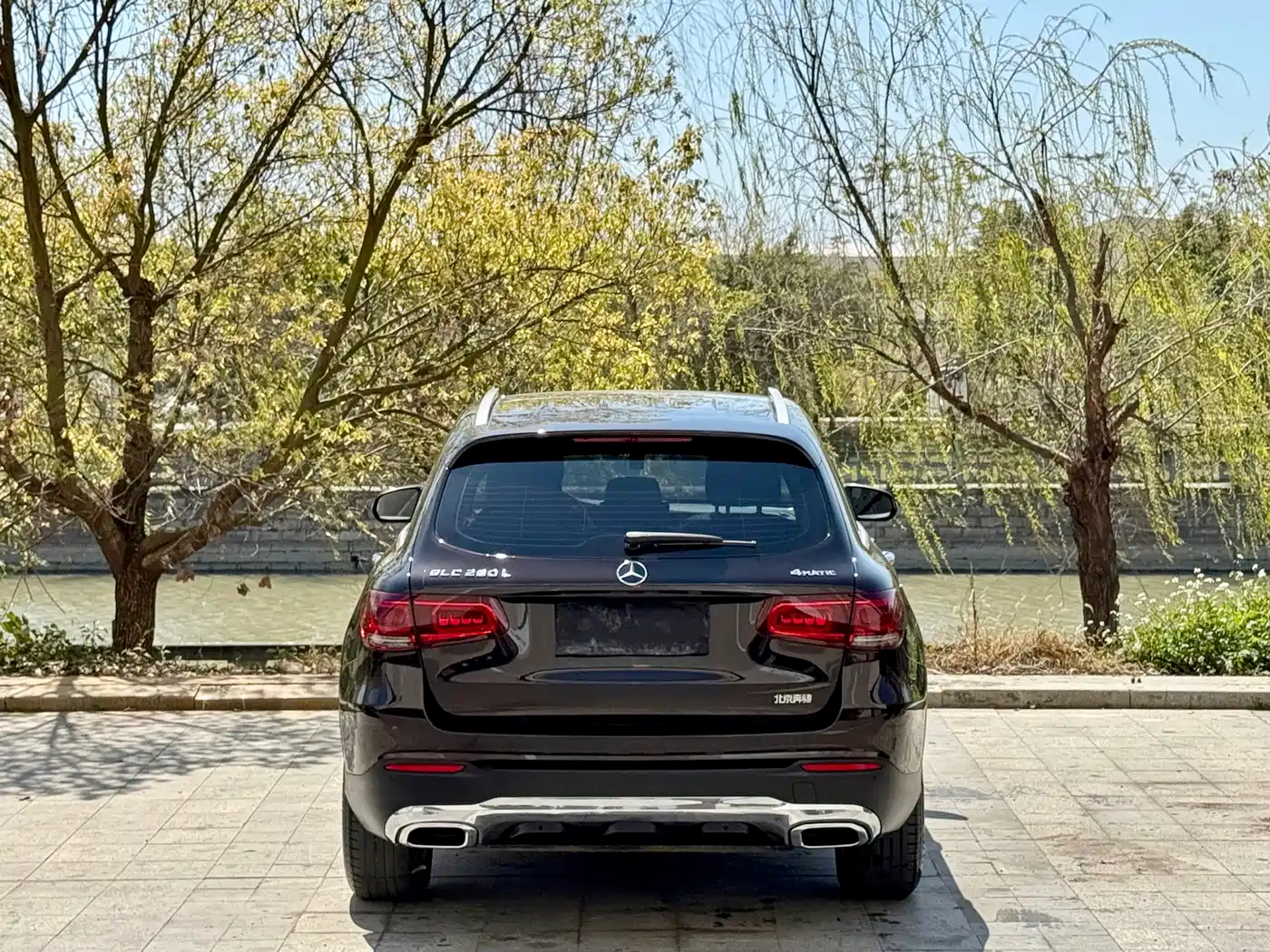 MERCEDES-BENZ GLC