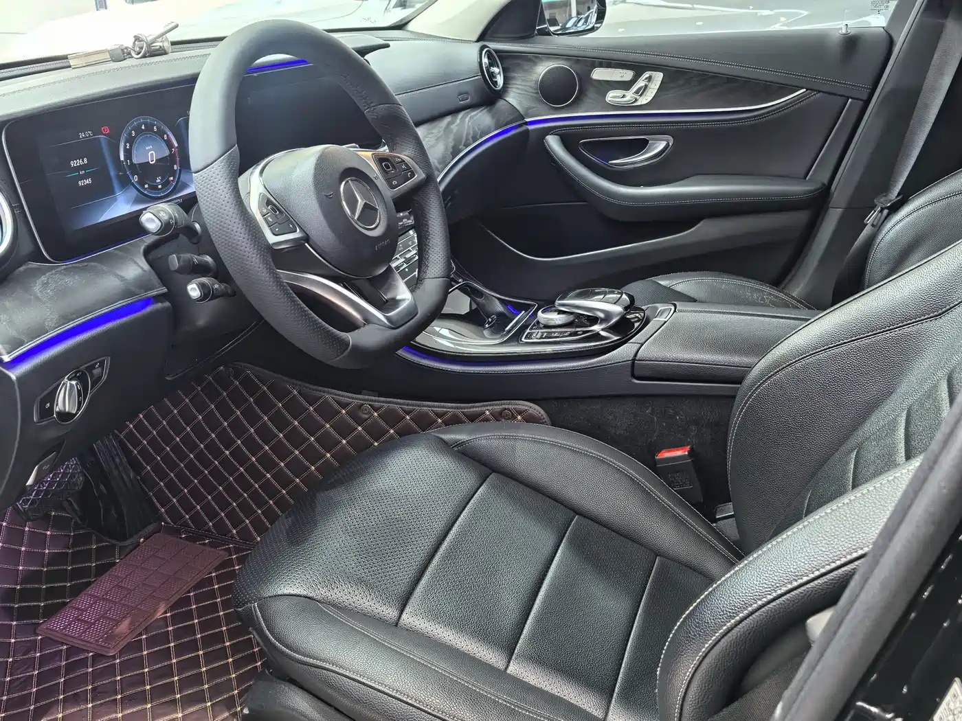 Mercedes-Benz E-Class 2016 E 300 L Sport Fashion Type фото 9