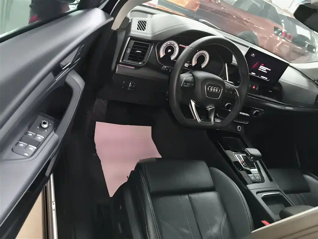 Audi Q5L 2022 40T Luxury Dynamic фото 16