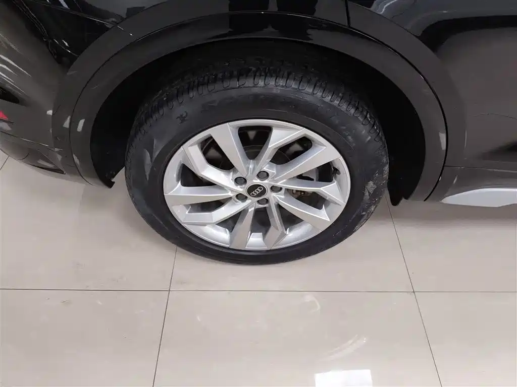 Audi Q5L 2022 40T Luxury Dynamic фото 26