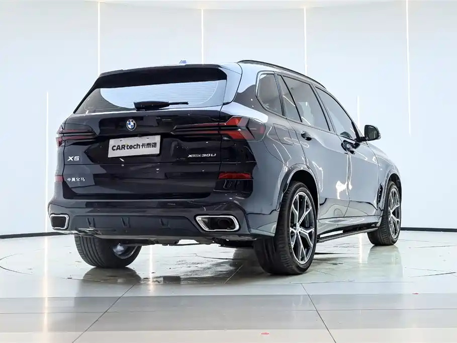 BMW X5 2023 xDrive 30Li Premium M Sport Black Night Package фото 5