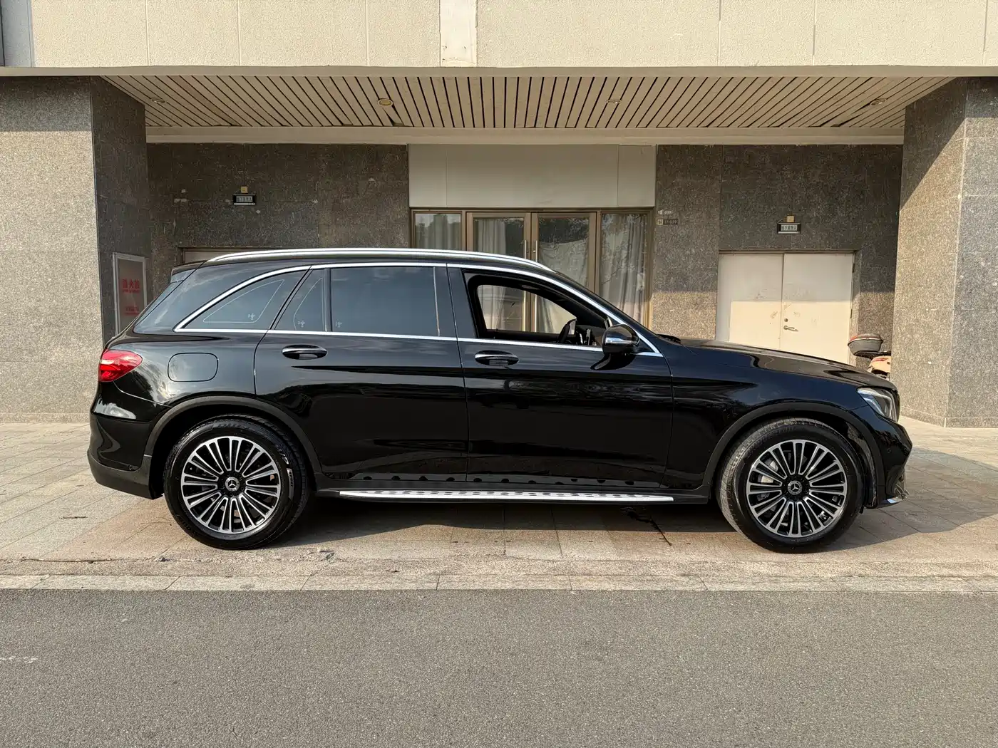 Mercedes-Benz GLC 2019 GLC 260 4MATIC Dynamic фото 5
