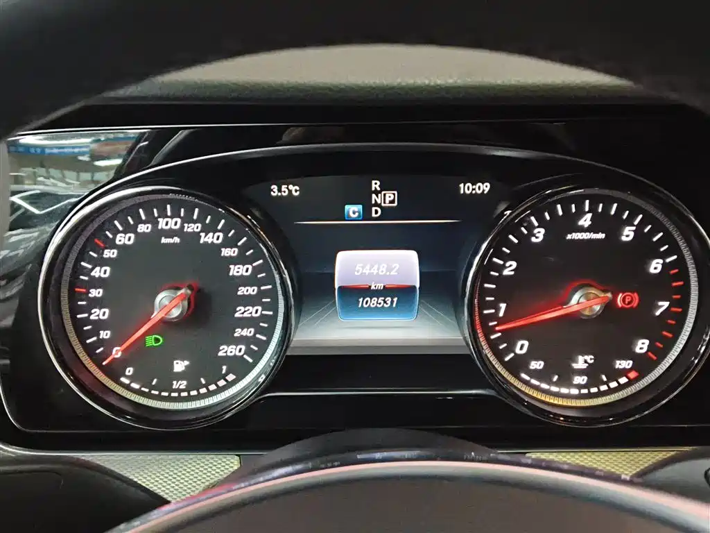 Mercedes-Benz E-Class 2017 E 200 Sport 4MATIC фото 8