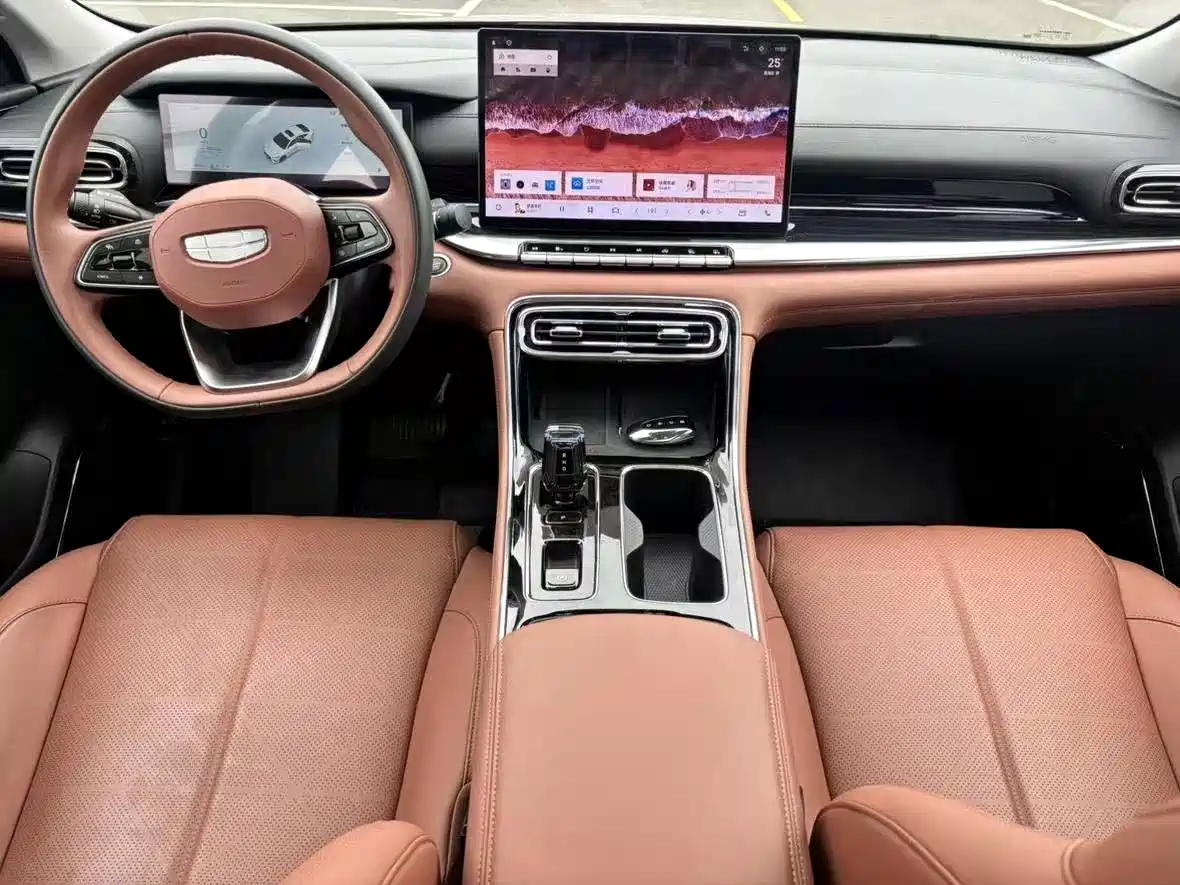 Фото 6 - Geely Emgrand