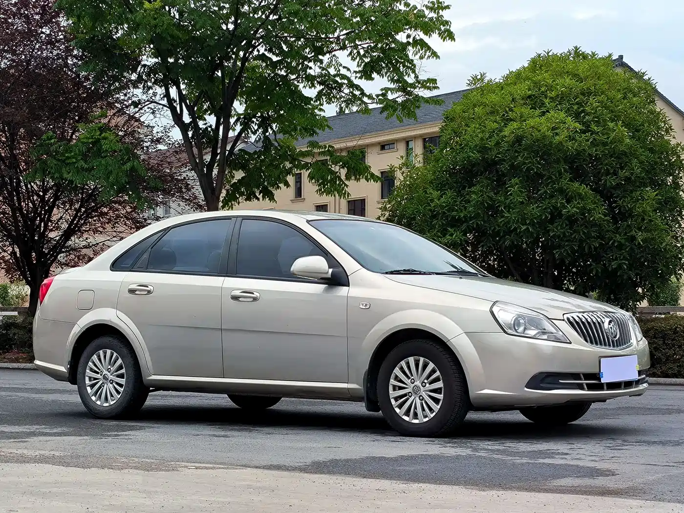 Buick Excelle 2015 1.5L Automatic Classic фото 2