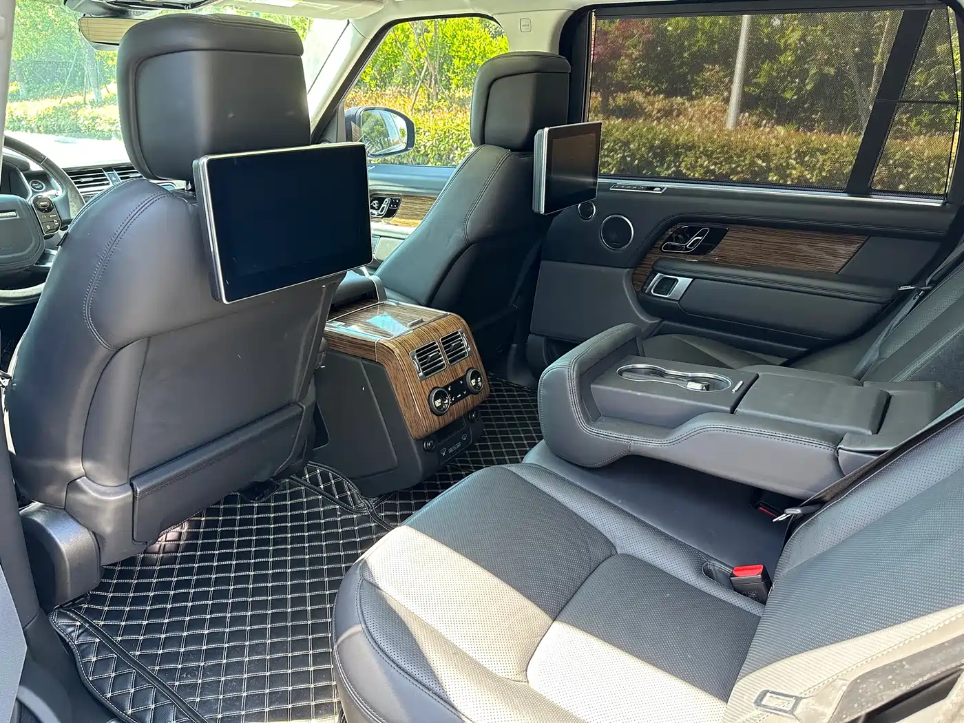 Land Rover Range Rover 2019 3.0 SC V6 Heritage Extended Edition фото 10