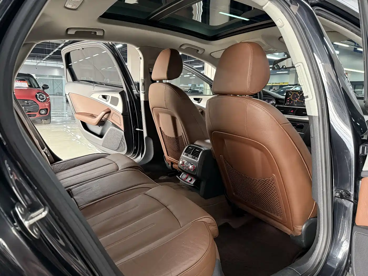 Audi A6L 2012 30 FSI Comfort фото 6