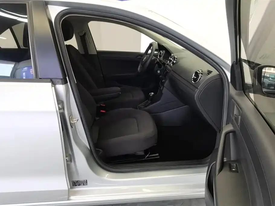 Volkswagen Jetta 2019 Dream Edition 1.5L Auto Fashion фото 8