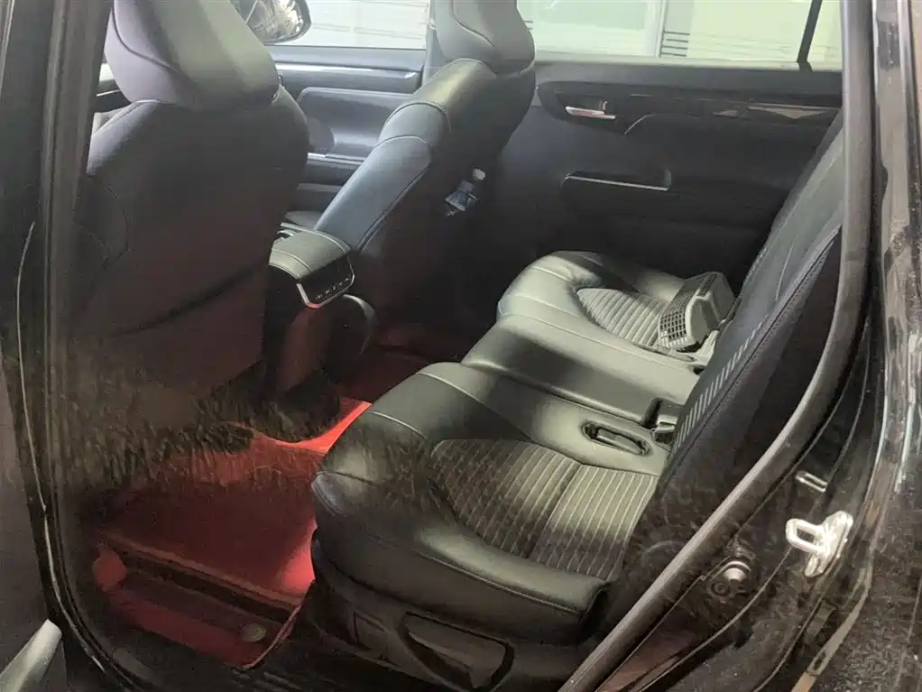 Toyota Crown Kluger 2021 2.5L HEV 4WD Luxury фото 14