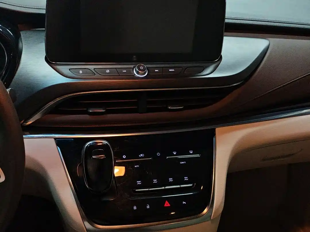 BUICK GL8