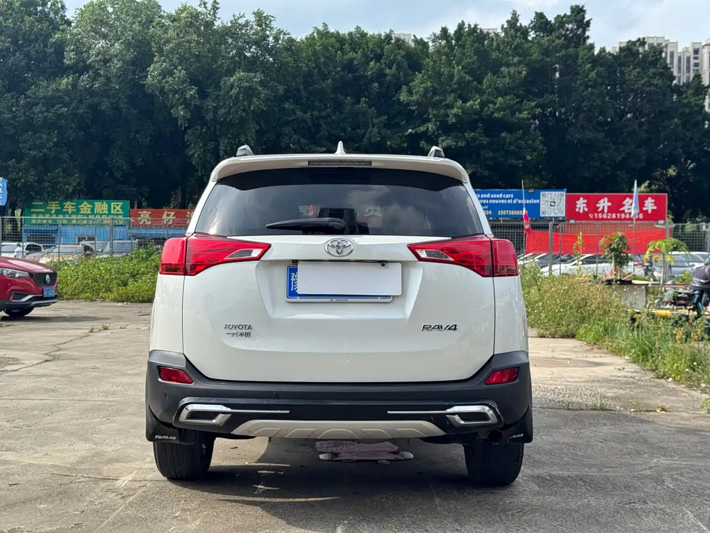 Toyota RAV4 Rongfang 2015 2.0L CVT 2WD Trend Edition фото 14
