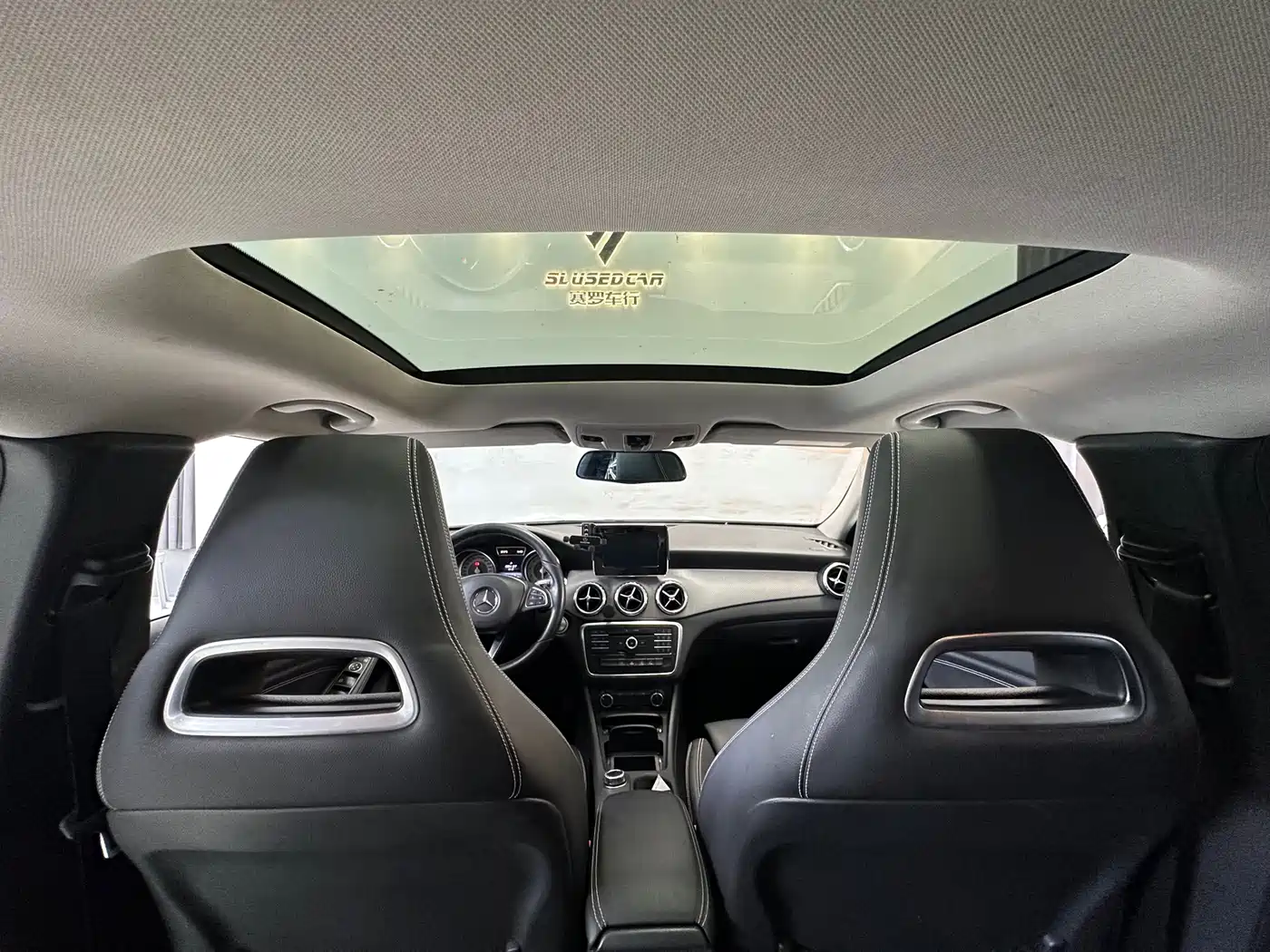 Mercedes-Benz GLA 2016 GLA 200 Dynamic фото 13