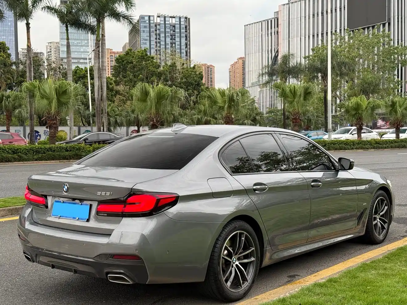 BMW 5 Series (Import) 2022 Model Second Facelift 525i M Sport Package фото 6