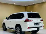 Фото 7 - Lexus LX