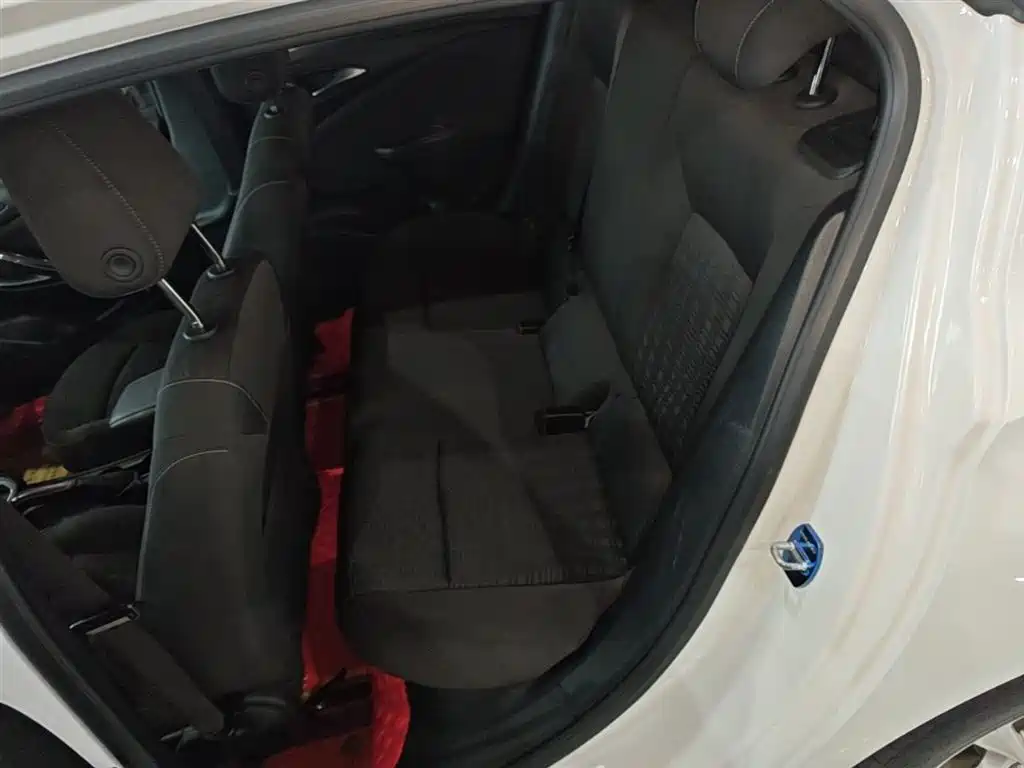 Buick Verano 2016 Hatchback 15S Auto Progressive фото 13