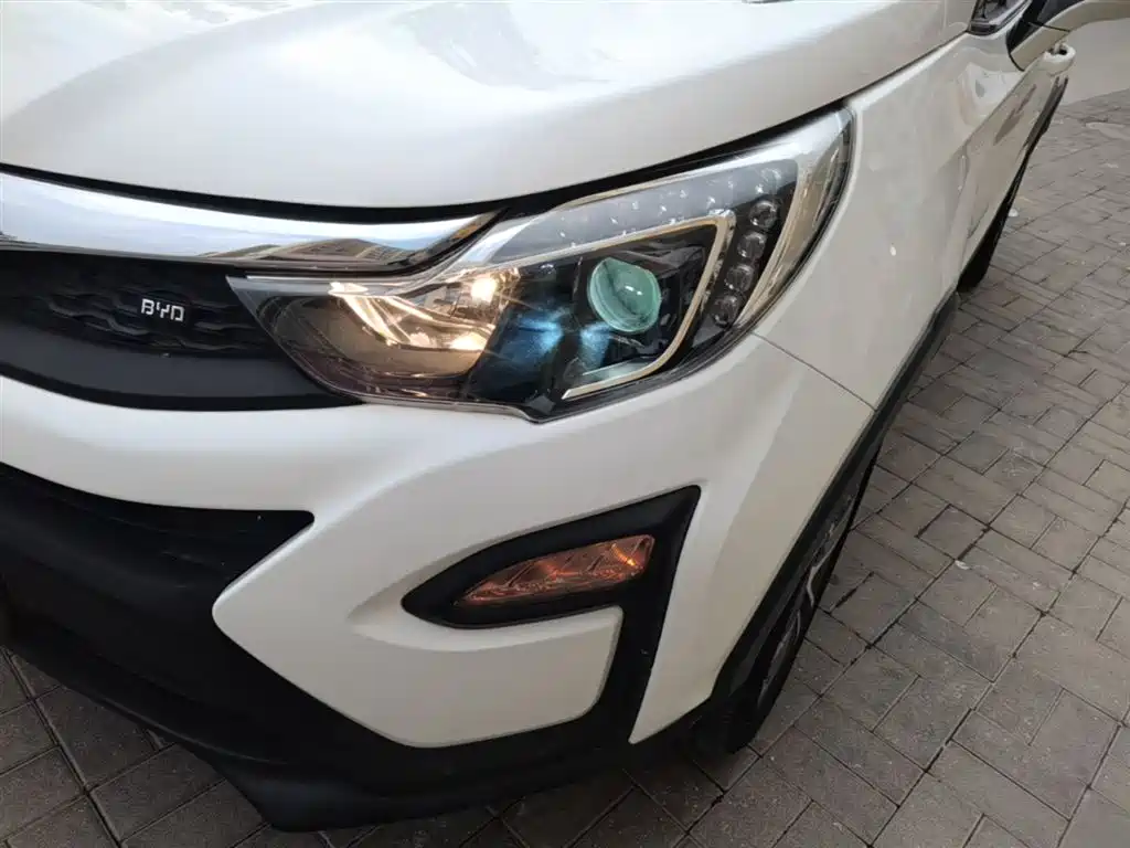 BYD Yuan 2017 1.5L Auto Cool Connect фото 24
