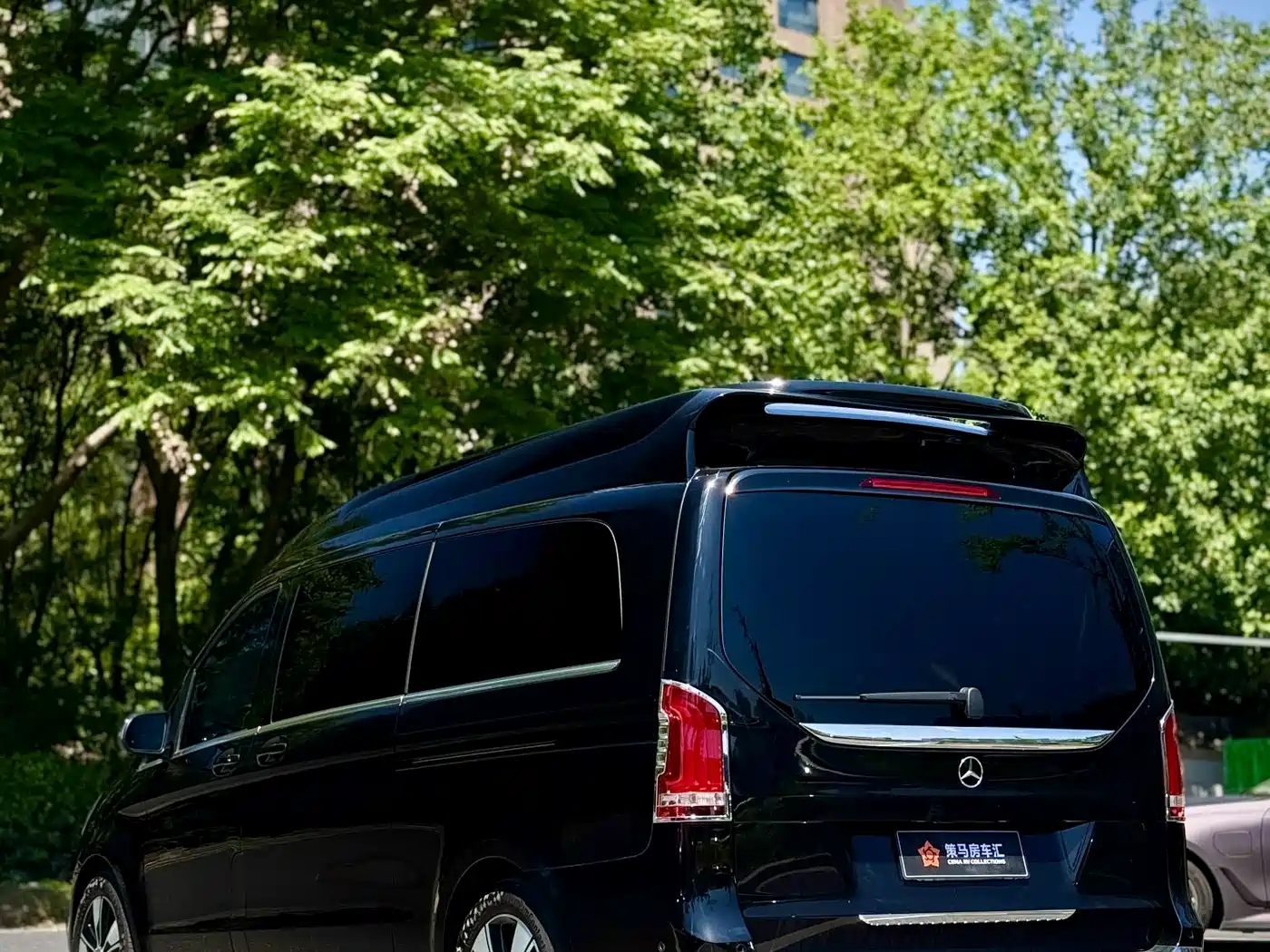 Mercedes-Benz V-Class 2022 V 260 L Long Wheelbase Prestige Edition фото 17