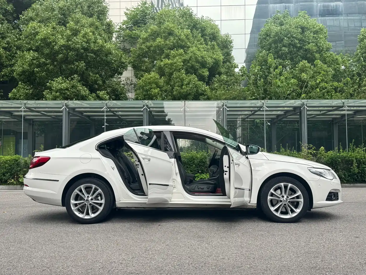 Volkswagen FAW-Volkswagen CC 2012 1.8TSI Luxury фото 11