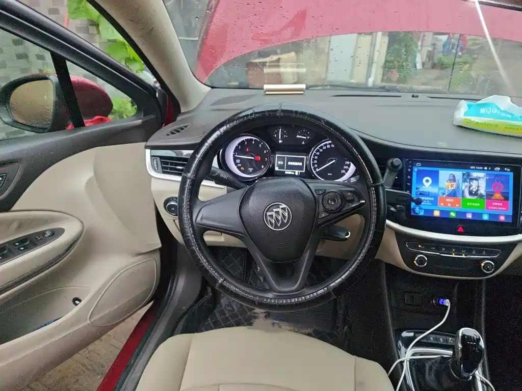 Photo 3 - Buick Verano