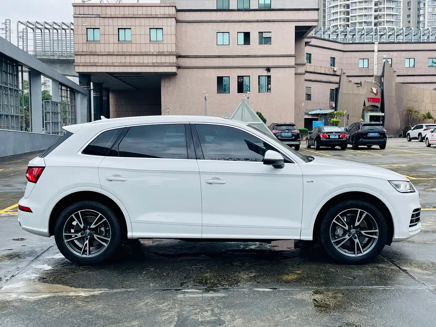 Audi Q5L 2018 45 TFSI Exclusive Fashion China VI фото 34