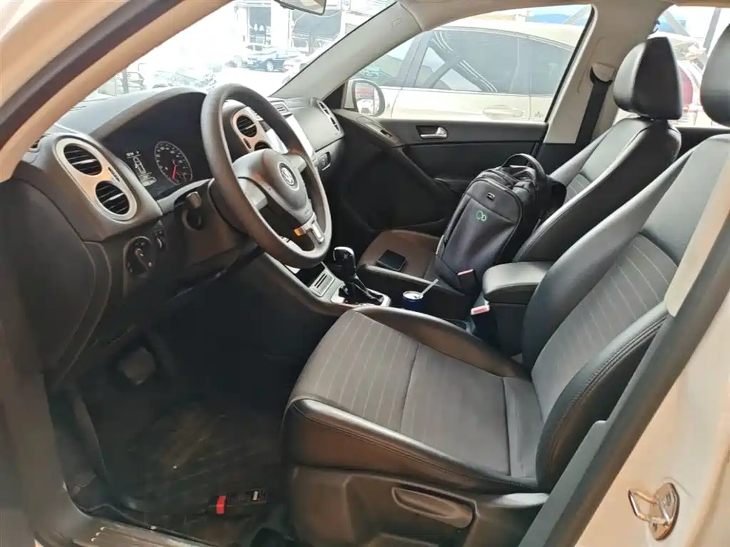 Volkswagen Tiguan 2015 1.8TSI Automatic 2WD Trendline фото 15