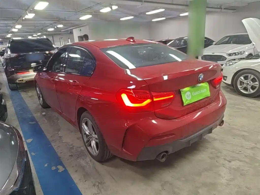 BMW 1-SERIES