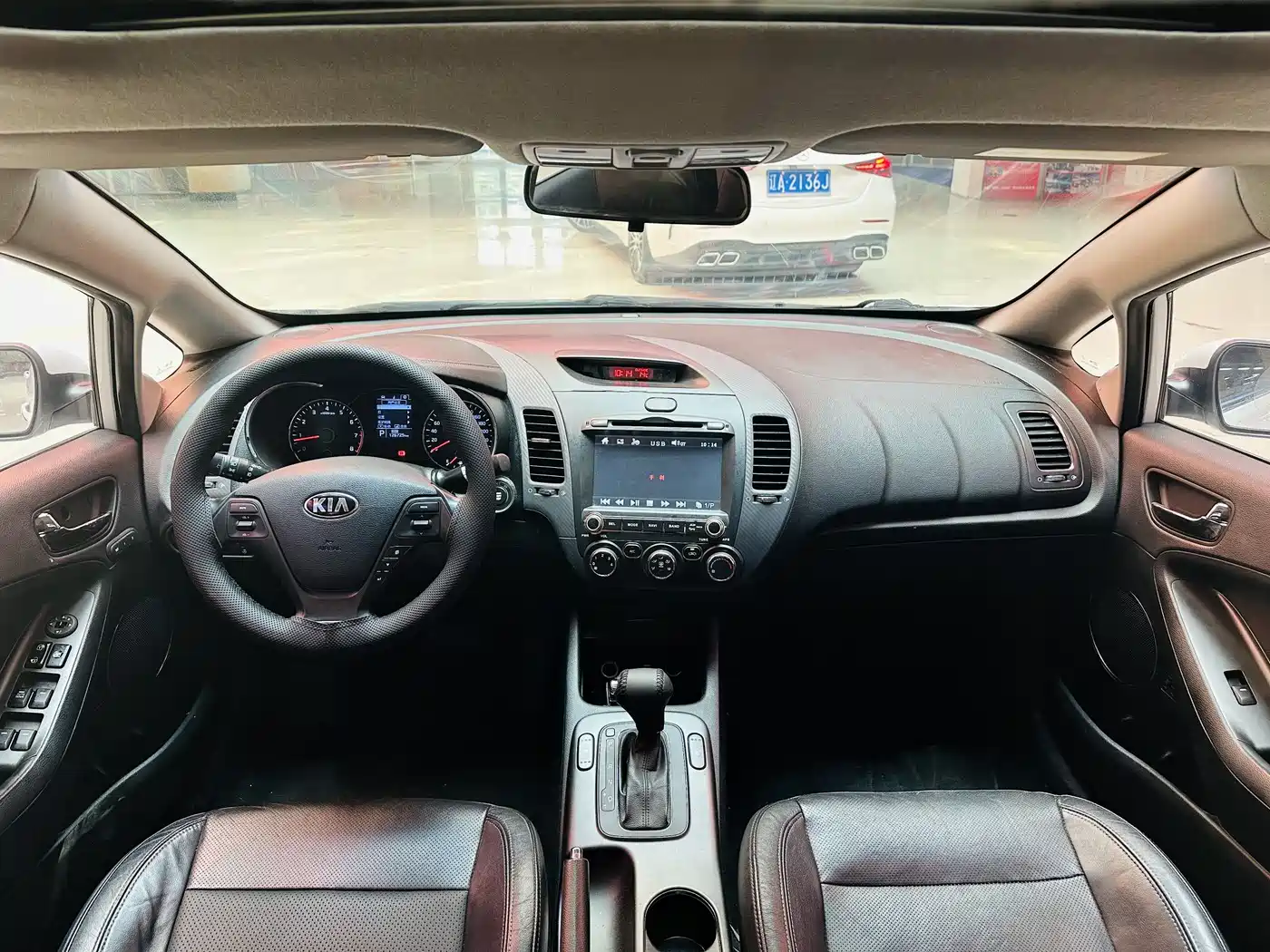 Kia K3 2015 1.6L Automatic GLS фото 8