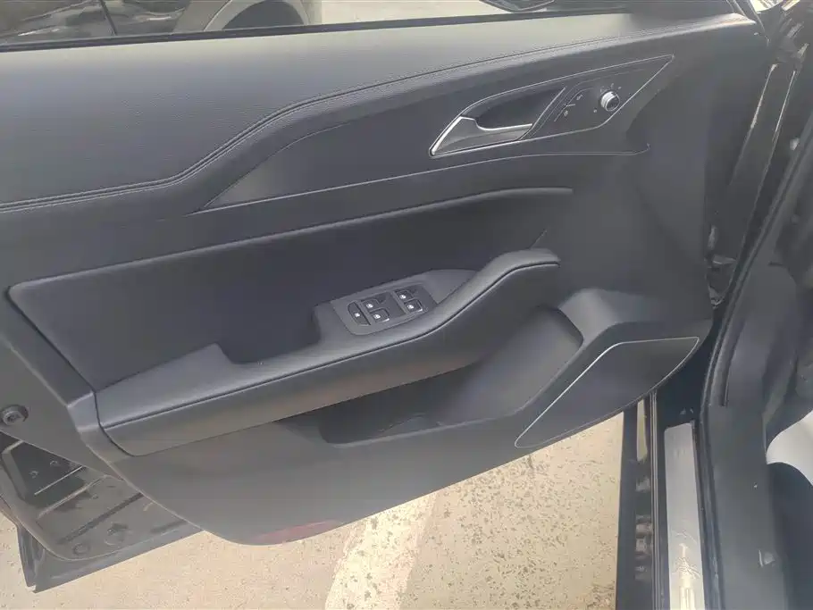 Hongqi H5 2020 1.5T DCT Qi Rhythm Edition фото 7