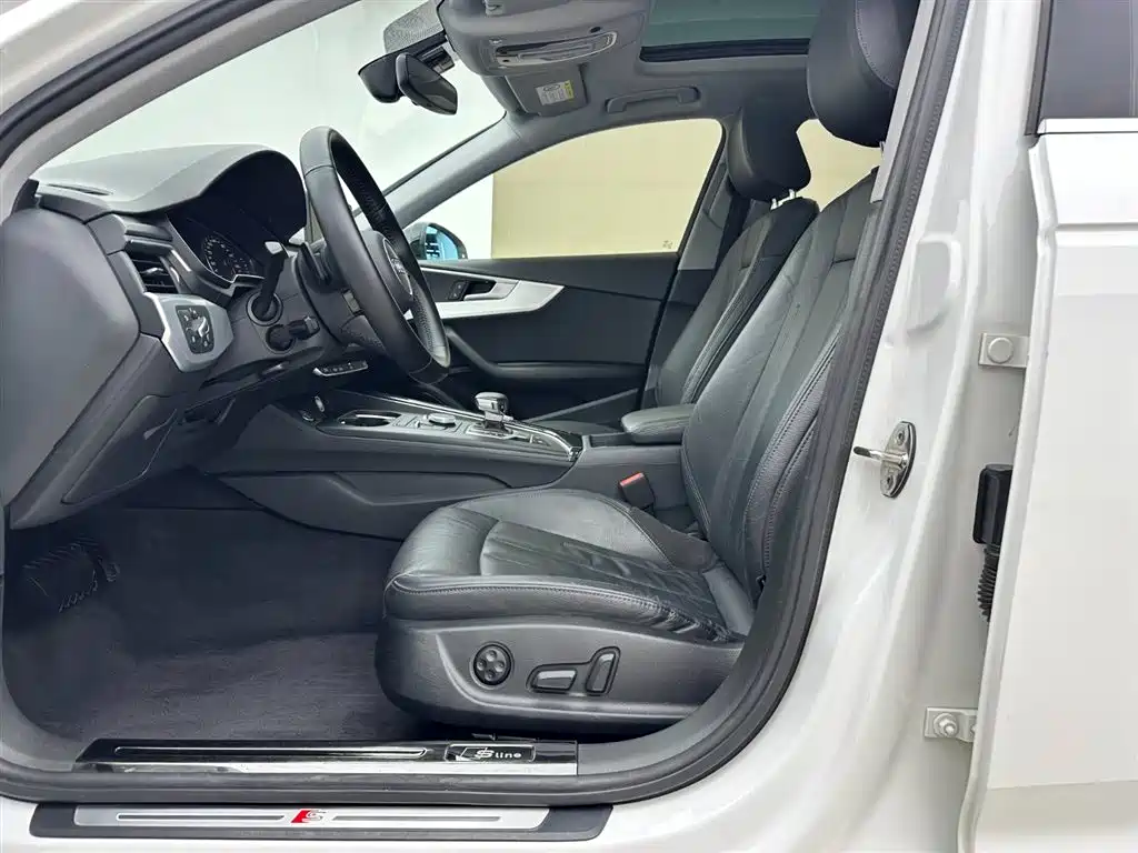 Audi A4L 2019 45 TFSI quattro Personality Sport (China VI) фото 6