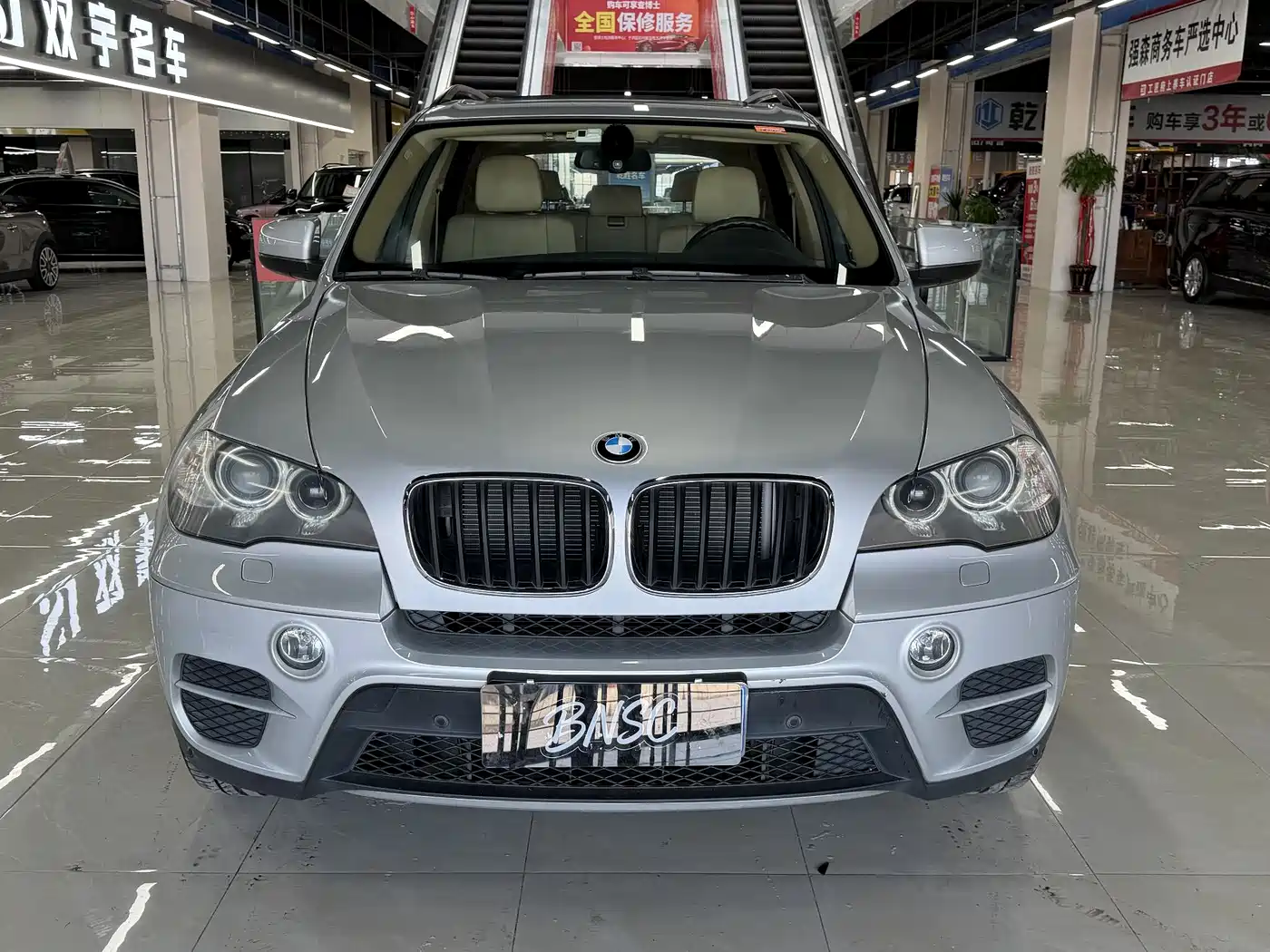 BMW X5 (Import) 2011 xDrive35i Leading Edition фото 6