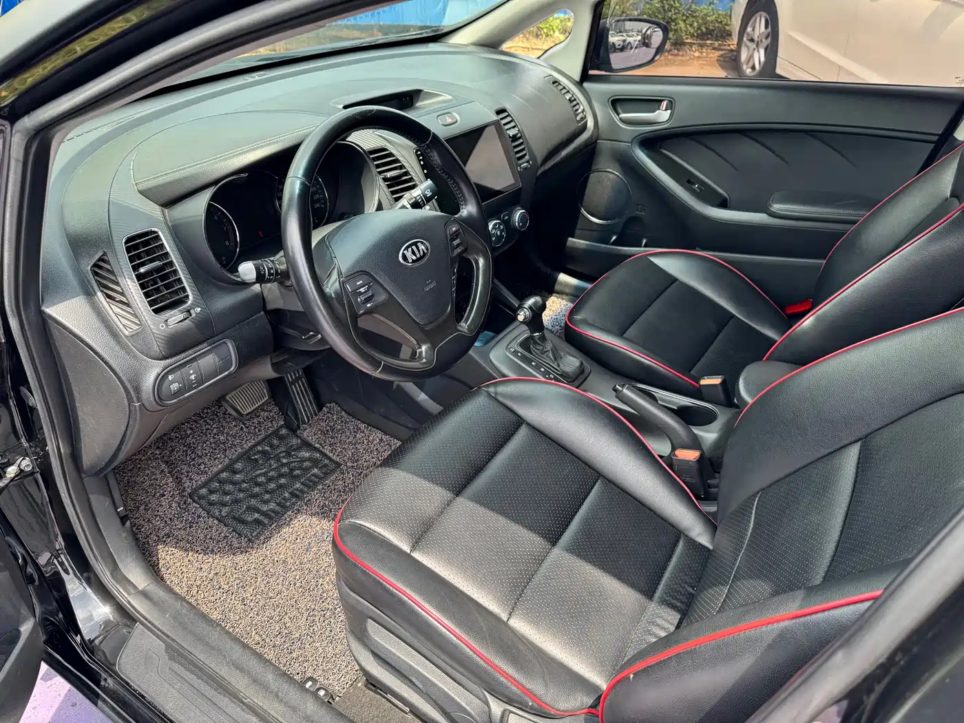Kia K3 2013 1.6L Automatic GLS фото 7