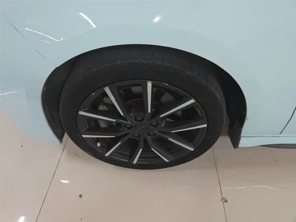 Lynk & Co 03 2021 03+ 2.0TD Auto Wind Rider Edition фото 23